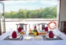 Restaurant on board 