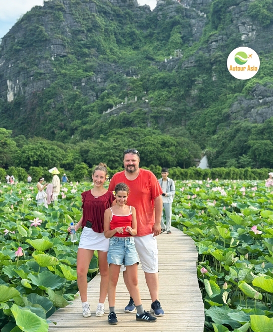 Ninh Binh Day Trip - Leon Yakobi Family