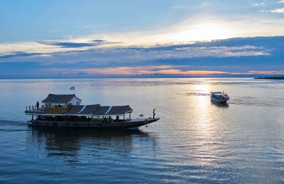 Is Tonle Sap Worth Visiting? Visit Tonle Sap Lake In Siem Reap, Cambodia Is Tonle Sap Worth Visiting? Visit Tonle Sap Lake In Siem Reap, Cambodia