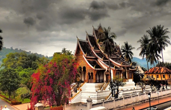 2 Days In Luang Prabang: Mrs. Dahlia’s Memorable Travel Experience 2 Days In Luang Prabang: Mrs. Dahlia’s Memorable Travel Experience
