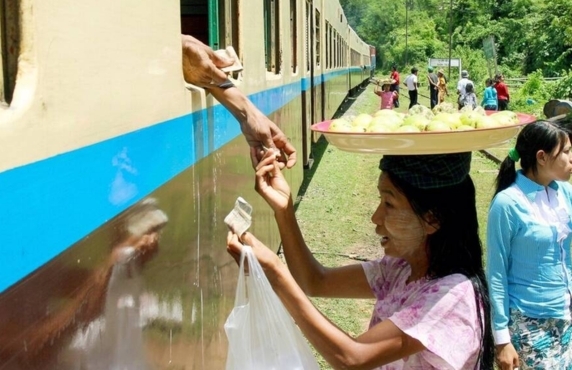 Recommendations For The Best Myanmar 15 Days Tour By The Chabert Family Recommendations For The Best Myanmar 15 Days Tour By The Chabert Family