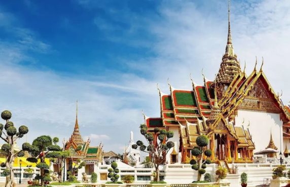Visit Thailand In April - Best Ways To Beat The Heat In Thailand