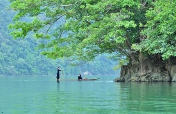 Ba Be Travel Itinerary 3 Days: Vietnam Trip Review By The Risso Couple Ba Be Travel Itinerary 3 Days: Vietnam Trip Review By The Risso Couple
