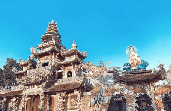 Impression Of 1 Week In The Central Highlands Of Vietnam By Mr. Ramos Impression Of 1 Week In The Central Highlands Of Vietnam By Mr. Ramos