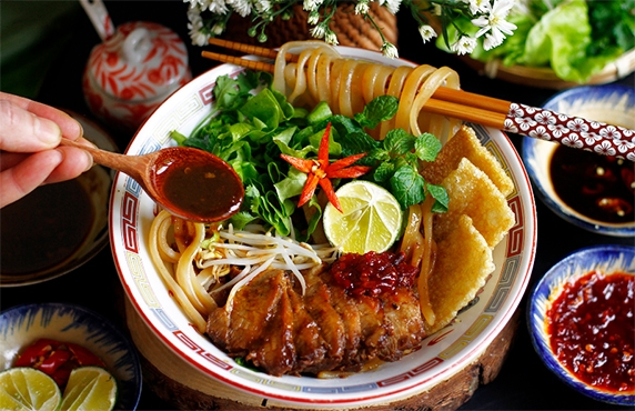 Revealing Top 12 Delicious Specialties That Must Be Tried In Da Nang Revealing Top 12 Delicious Specialties That Must Be Tried In Da Nang
