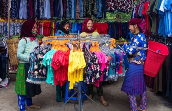 Discover The Lively Du Gia Market In Ha Giang Karst Plateau Discover The Lively Du Gia Market In Ha Giang Karst Plateau