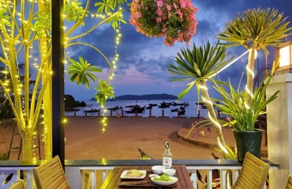 Trip Visit Cham Island : Top Best Accommodation For Your Overnight Stay Trip Visit Cham Island : Top Best Accommodation For Your Overnight Stay
