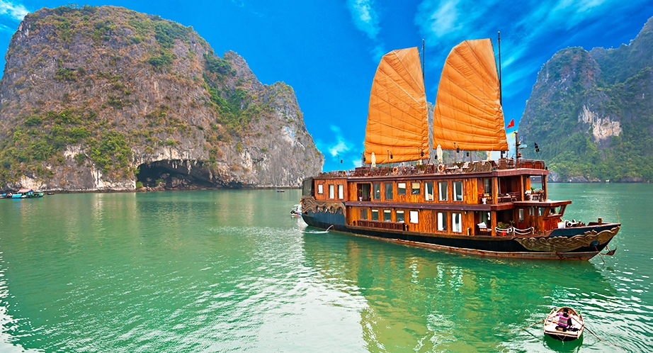 922-57-halong-bay-cruise