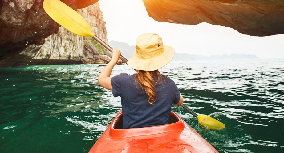 922-6-halong-bay-cruise-vietnam
