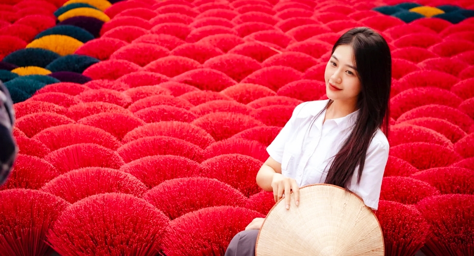 Quang Phu Cau Incense Village Tour