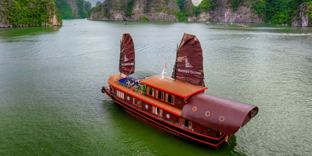 Sunlight Boutique cruise