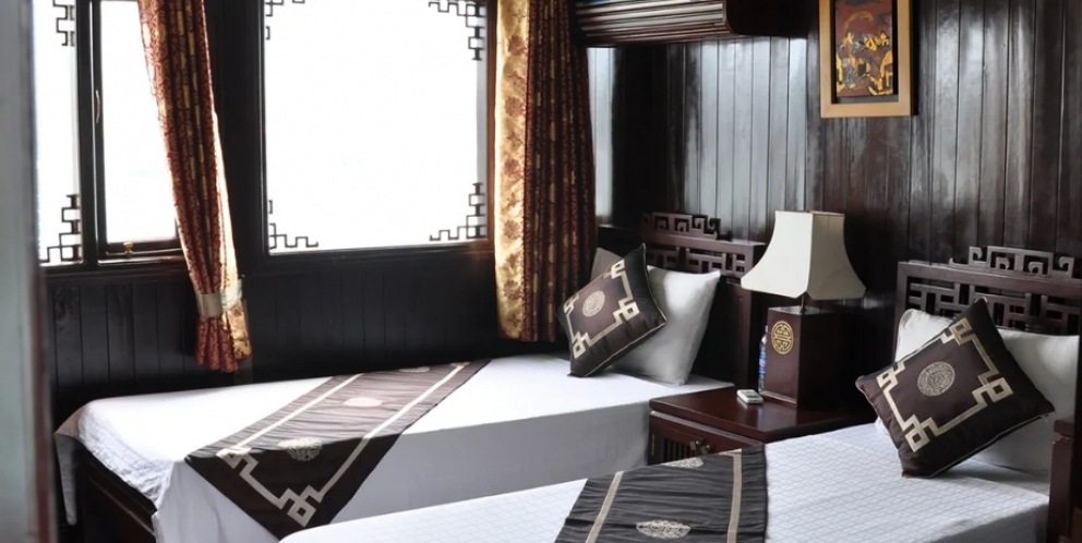 Deluxe cabin on boat 