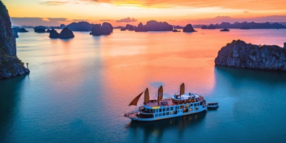 Overnight on luxury cruise 