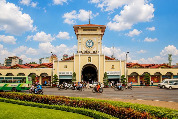 Luxury Vietnam Cambodia stay: Walk through the heart of Ben Thanh Market