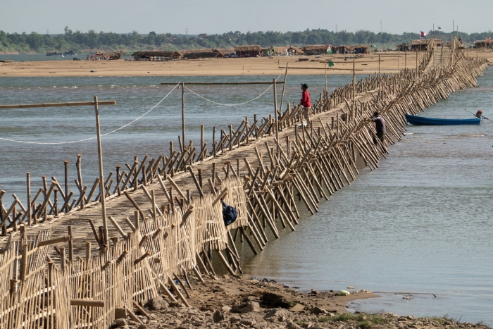 What to see in Cambodia in 21 days? The bamboo bridge of Koh Paen in Kampong Cham