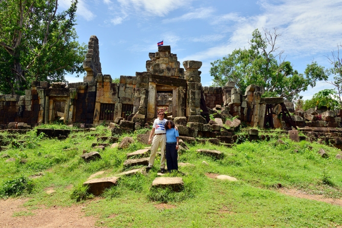 Visit Ek Phnom Temple in Itinerary in Battambang 3 Days 