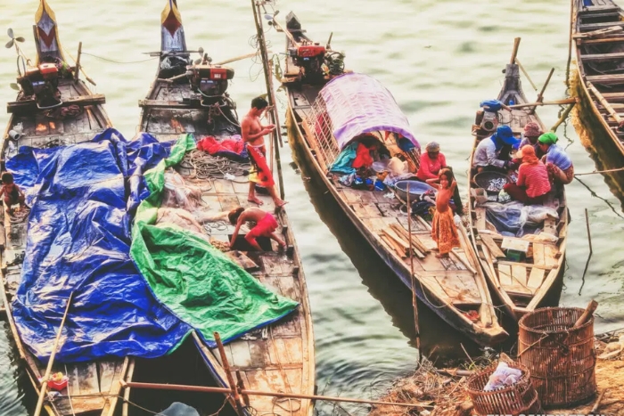 Cultural Encounters: Discovering the Ethnies of Battambang Through Local Life
