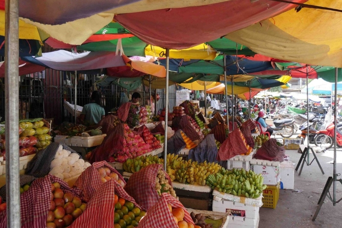Rainy Season in Battambang: A Culinary Adventure at Psar Nat Covered Market