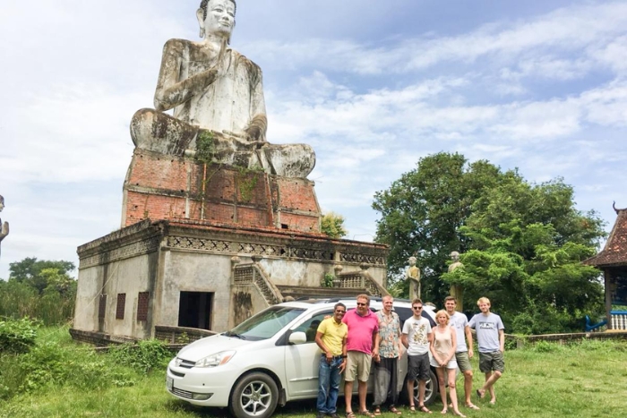 How to get around Battambang? Taxis are a convenient and comfortable means of transport in Battambang
