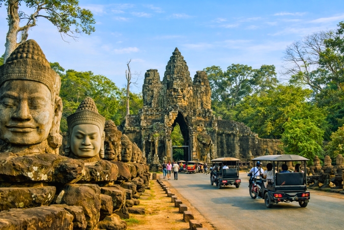 Beauty of Siem Reap at sunrise - Ideal for traveling in Cambodia with family
