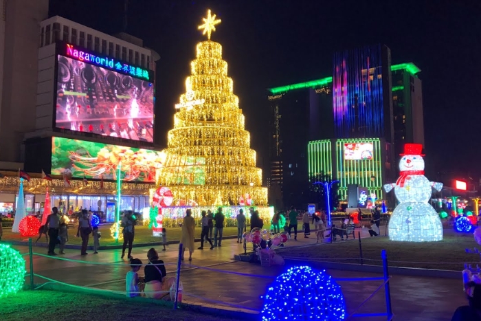 Christmas Fun in Phnom Penh – Cambodia Family Tour Delight 