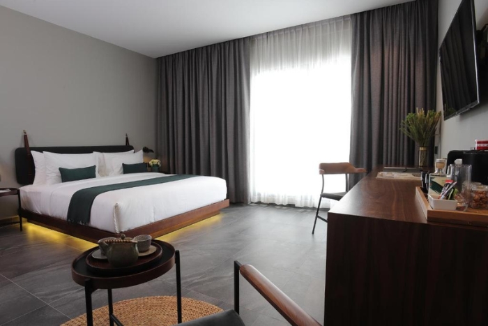 This renowned hotel offers its guests a wide selection of restaurants