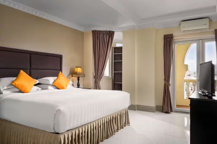 Book a 4-star hotel to enhance your travel experience