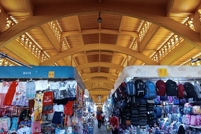 Central Market (Phsar Thmey) - must-see site in Phnom Penh