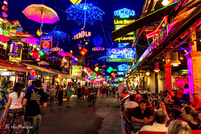 Pub Street, the liveliest street in Siem Reap at night