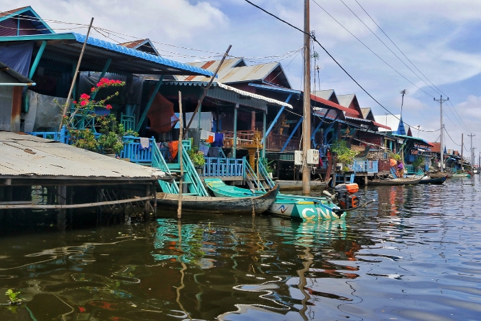 Explore floating village of Kampong‎ Phluk during 2 weeks in Siem Reap January