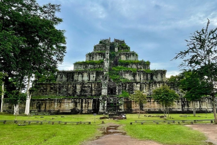 The mysterious temple of Prasat Thom