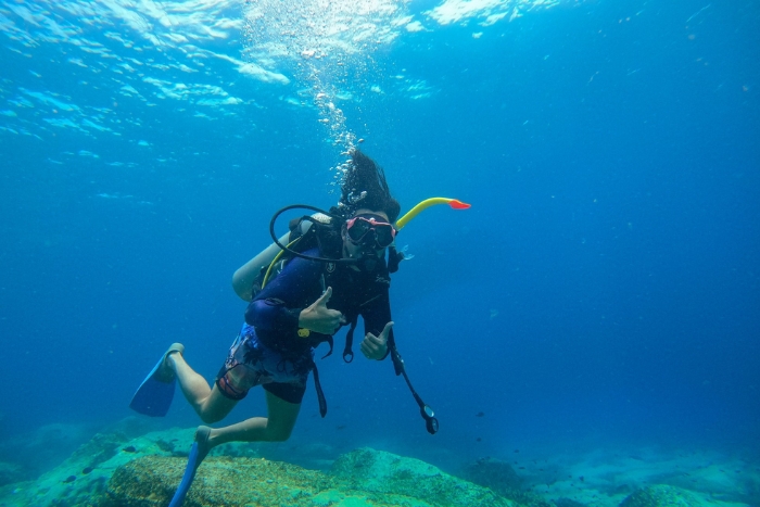 What to do during 5 days in Sihanoukville? Try a snorkeling session