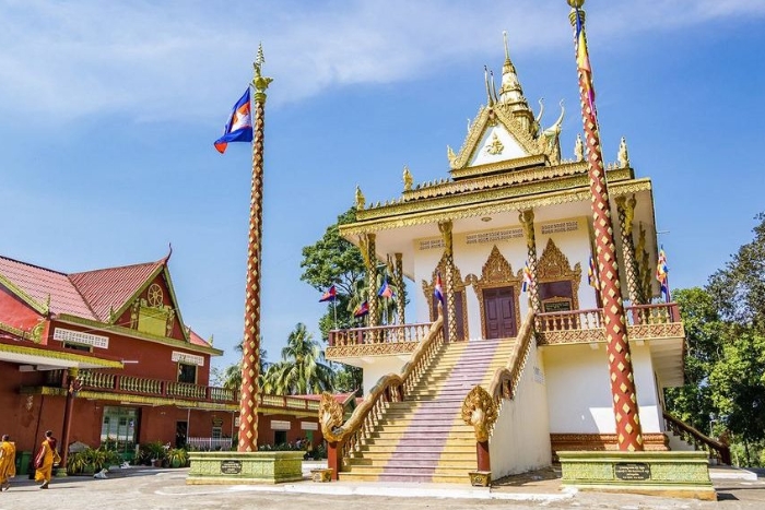 Wat Leu Pagoda, a great viewpoint overlooking the city that you can visit in Sihanoukville