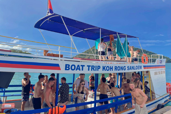 Take a ferry to travel between Koh Rong and Koh Rong Samloem