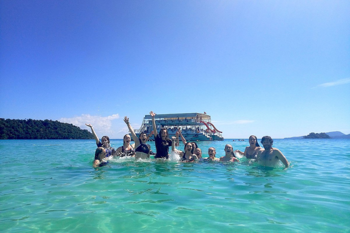 How to get around Koh Rong in a group? Rent a private boat for interesting activities!