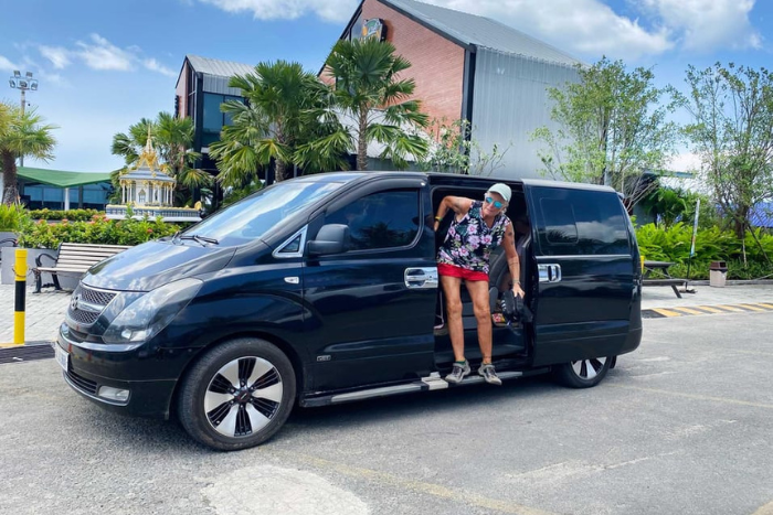Private taxi to Sihanoukville from Phnom Penh