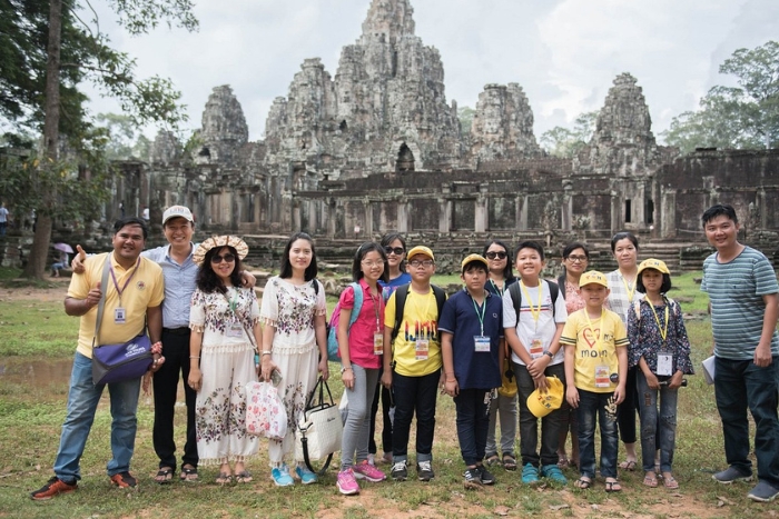 R.T.R Travel Service