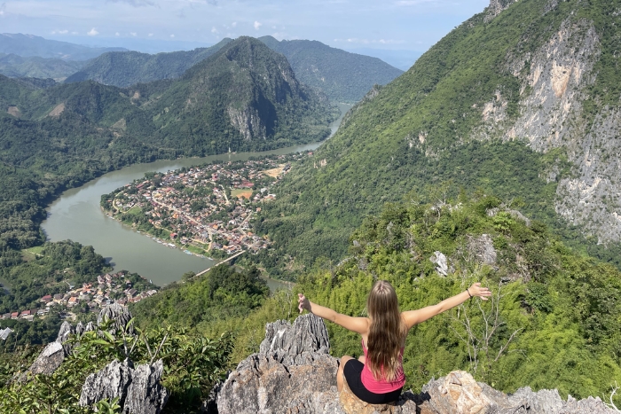 Visit Pha Daeng Viewpoint to admire the beauty of Nong Khiaw