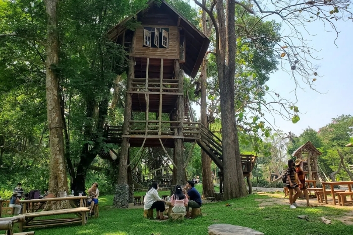 Stopping at the Take A Walk cafe