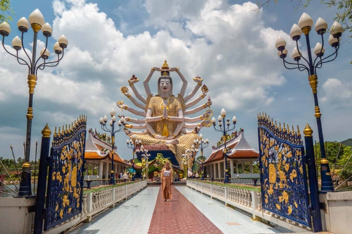 Solo female in Thailand: a spiritual immersion at Wat Plai Laem