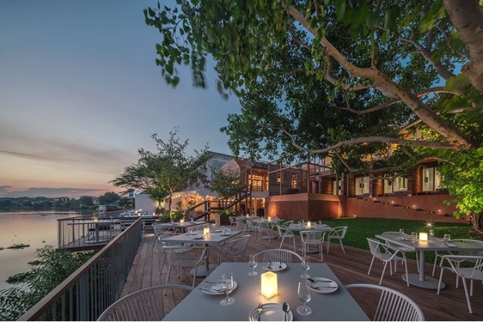 Baan Pomphet Restaurant