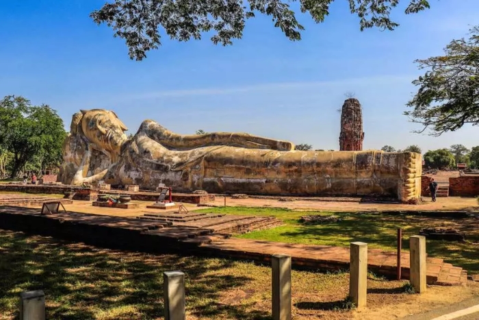 Wat Lokayasutharam, a must-see during our 3 days in Ayutthaya