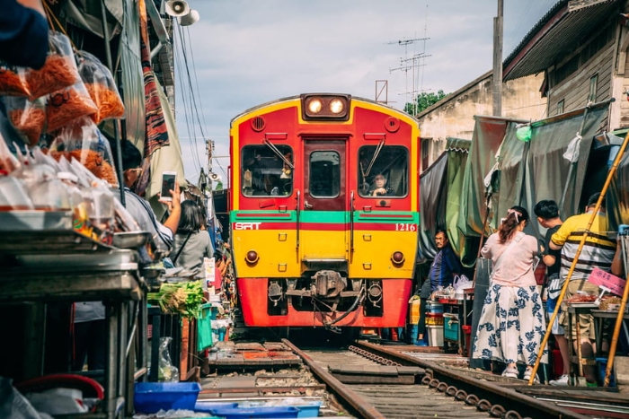 Bang Pa-In Railway Market