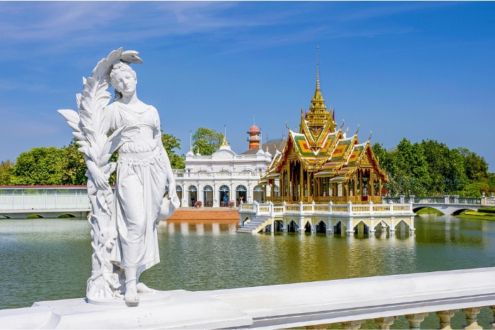 Bang Pa-In Palace, a must-see during a visit to Ayutthaya