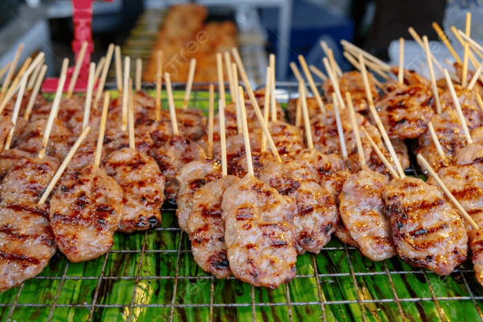 Street breakfast with Moo Ping – First culinary stop on my tuk-tuk tour in Bangkok