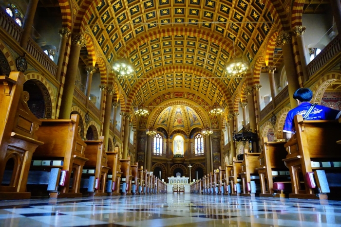 Assumption Cathedral&lrm; for a sunny Easter destination in Thailand