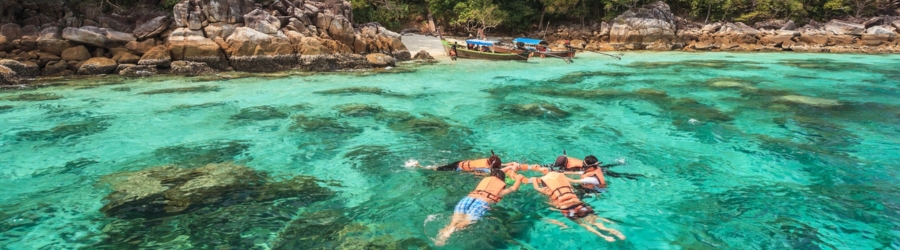 Where to go in Thailand in April for a sunny Easter holiday?