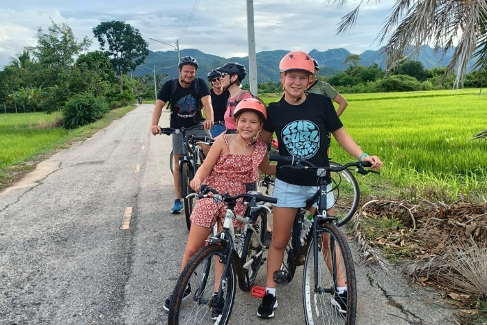 Bicycle - A relaxed and scenic option