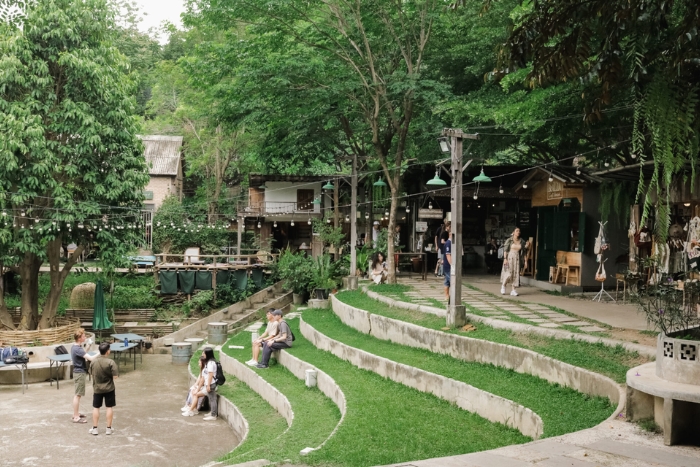 Walk around Baan Kang Wat, a small artist village to look for a souvenir