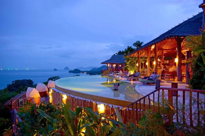 Koh Yao Noi by night, a relaxing moment at the end of my luxury Thailand itinerary 7 days